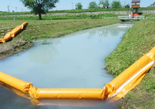 水質事故時の調査分析