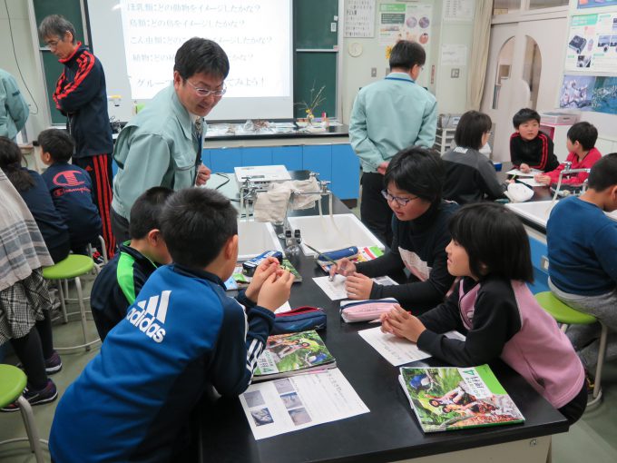 川の生き物や環境について理科の授業を行いました～豊頃町立豊頃小学校 4年・6年～｜（株）北開水工コンサルタント
