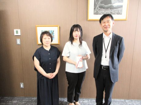 帯広南町中学校・帯広第七中学校に軟式野球全国大会出場に係る寄付をしました
